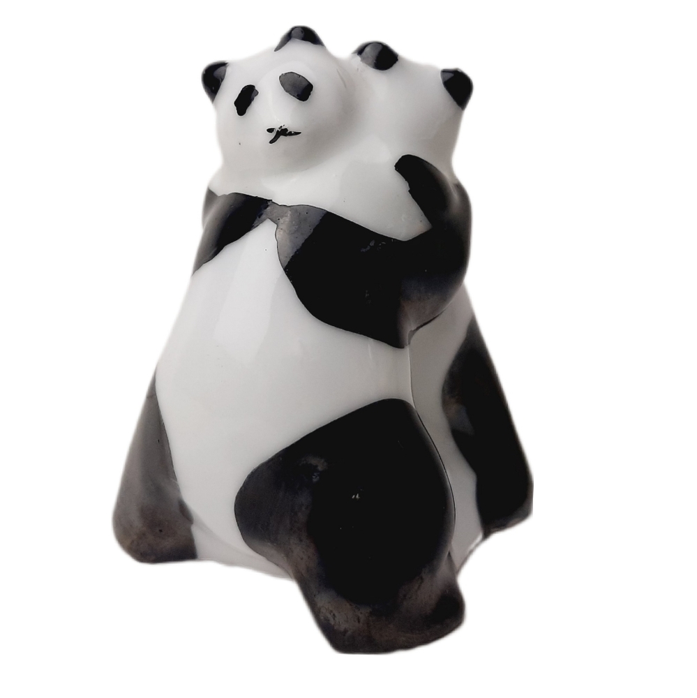 🍒 Vintage Japan Hugging Panda Bears Ceramic Figurine B&W Glazed Bottom Stamp